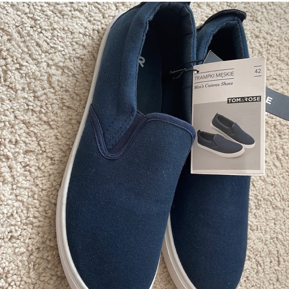 Men’s canvas shoes - Picture 3 of 11